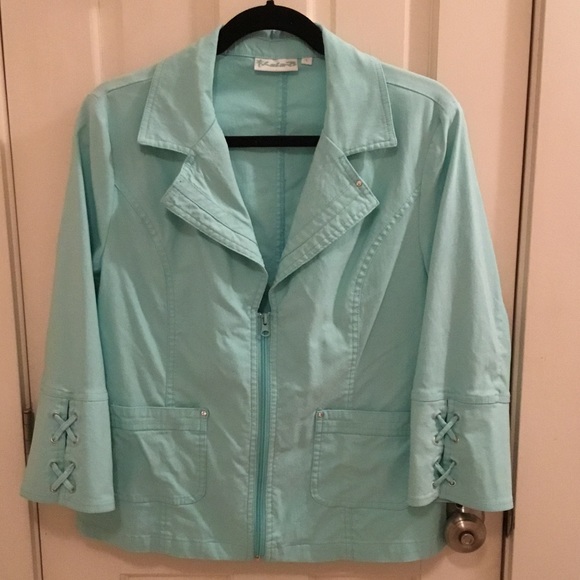 Mint green jacket - Picture 2 of 3